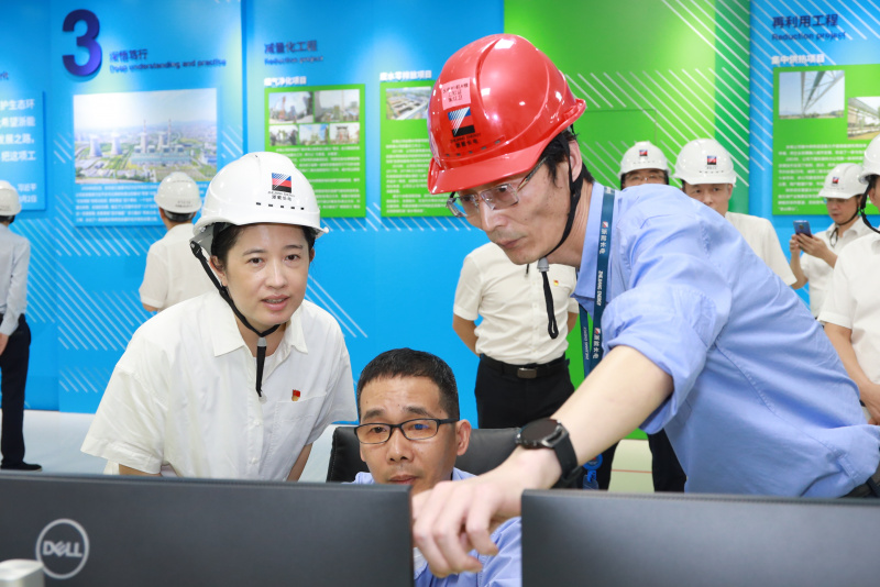 1740119439820642susl.jpg 領(lǐng)導(dǎo)循跡溯源3.jpg